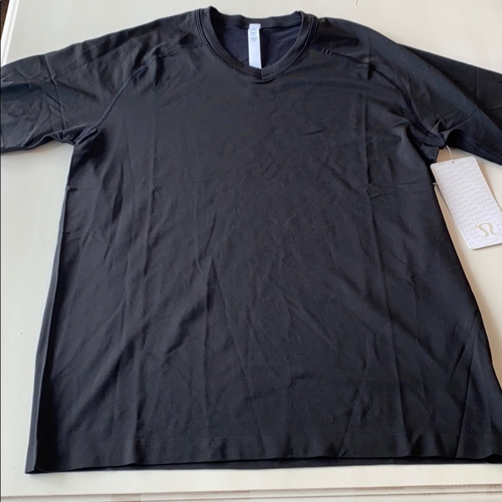 Lululemon Metal Vent Tech SS V